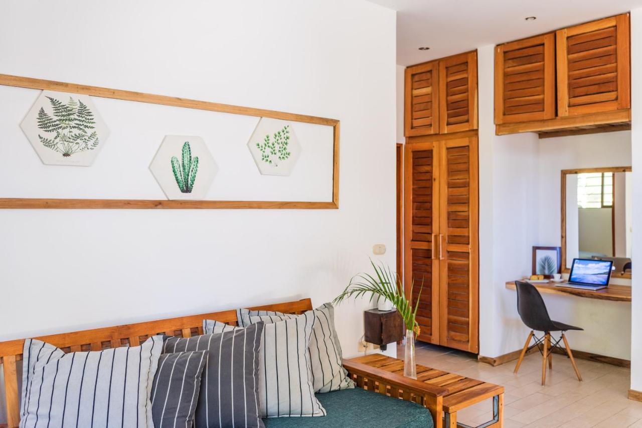 Nautilus Surf & Yoga Villas Santa Teresa Playa Santa Teresa  Exteriör bild