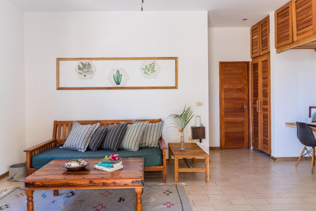 Nautilus Surf & Yoga Villas Santa Teresa Playa Santa Teresa  Exteriör bild