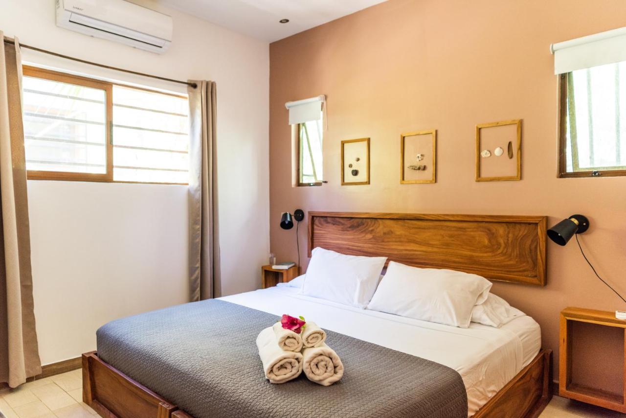 Nautilus Surf & Yoga Villas Santa Teresa Playa Santa Teresa  Exteriör bild