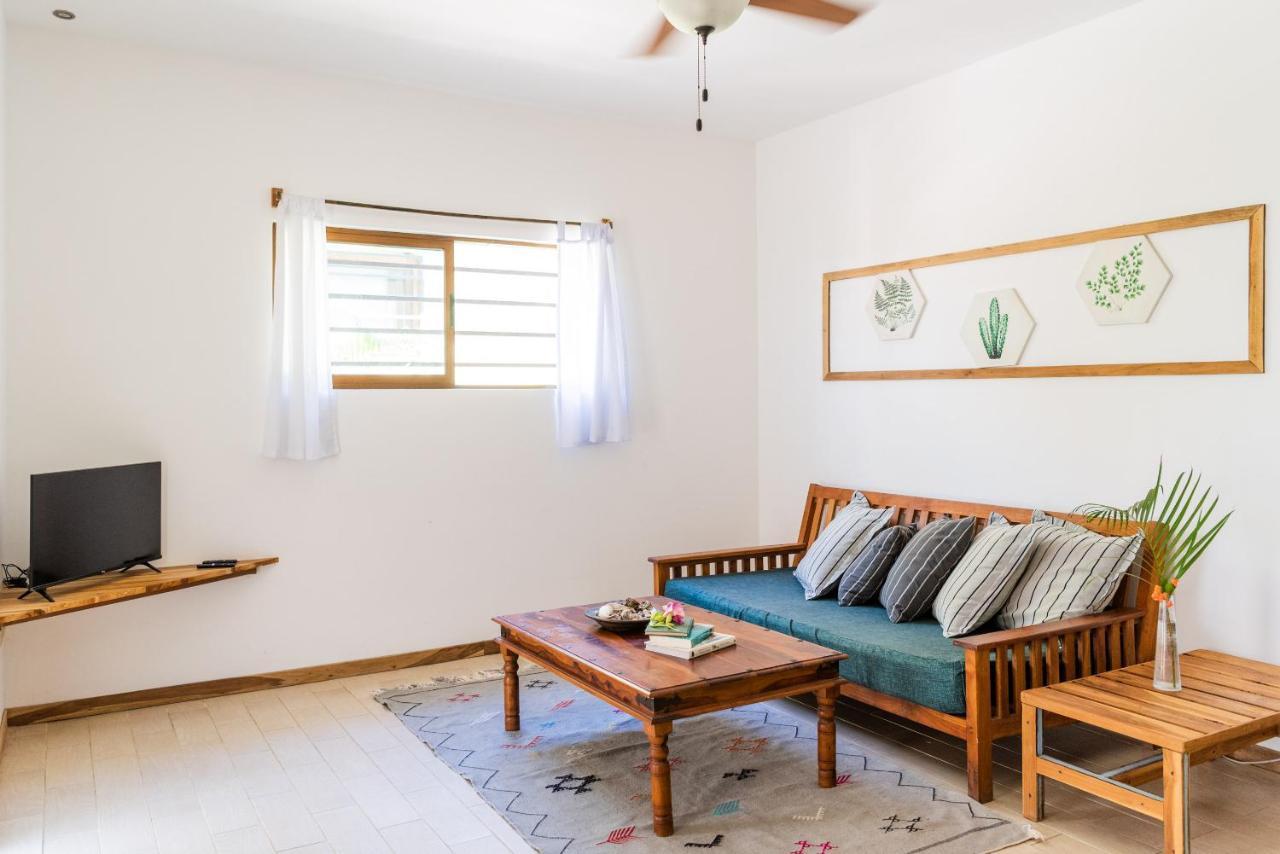 Nautilus Surf & Yoga Villas Santa Teresa Playa Santa Teresa  Exteriör bild
